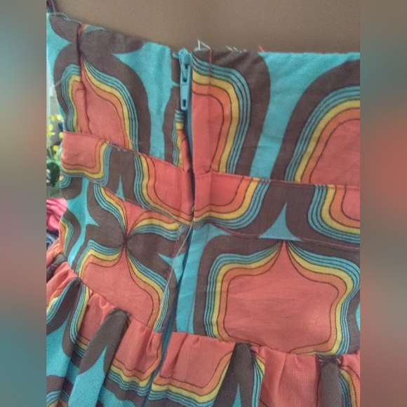 BNWOT UNIQUE BOUTIQUE DRESS BEAUTIFUL BLUE, ORANGE & BROWN GEOMETRIC A-LINE - Picture 2 of 8